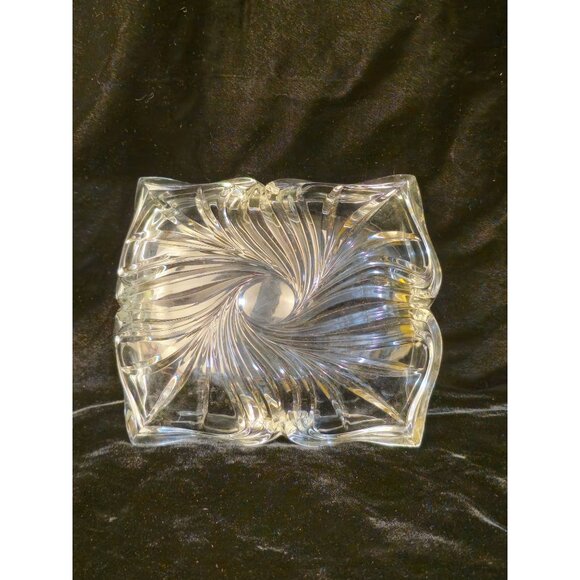 Mikasa "Spring Flair" or "Flores" Pattern Crystal Serving Dish - Picture 6 of 6